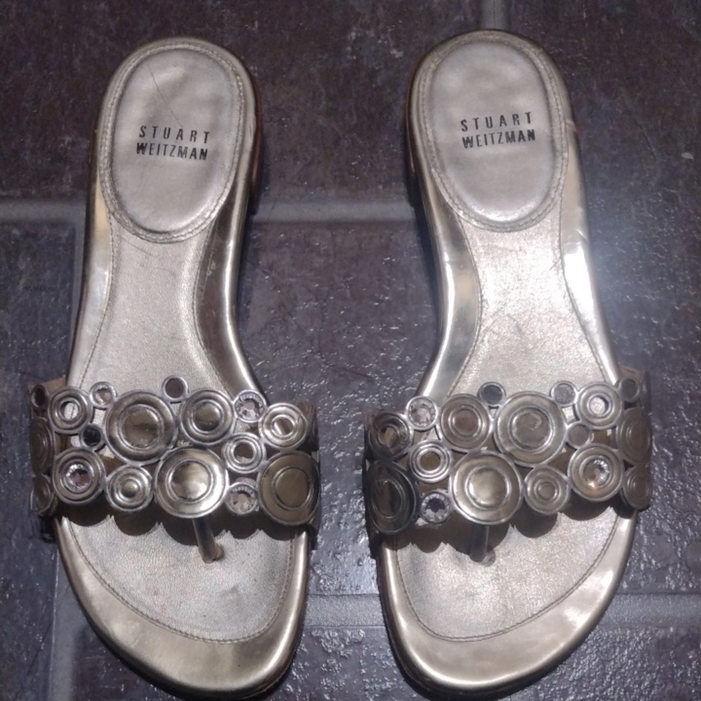 Stuart Weitzman Metallic Gold Circle Crystal Embellished Sandals Size 6